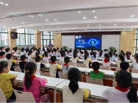 中鼎策略 为孩子安全上网请开启更强防护 共筑网络安全防线