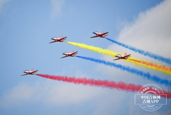 倍悦网 2025空军航空开放活动亮点抢先看 多型飞机联袂登场